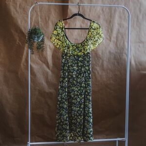 ✨ZARA Floral Print Ruched Ruffle Midi Dress